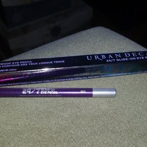 Urban Decay 24/7 glide on eye pencil